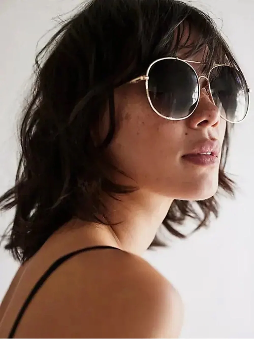 Free People Oversized Aviators Sunglasses in Gold and Black NWOT 🌷